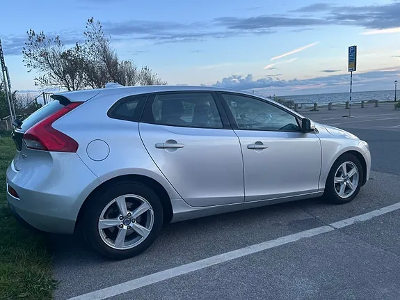 Volvo V40 2015 photo 3
