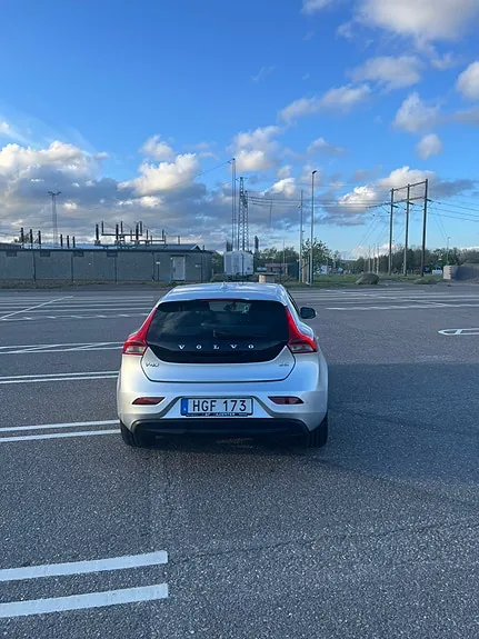 Volvo V40 2015 photo 2