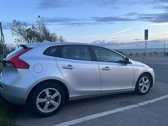 Volvo V40 2015 photo 4