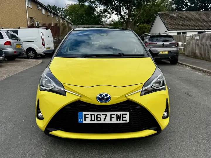 Toyota Yaris Hybrid