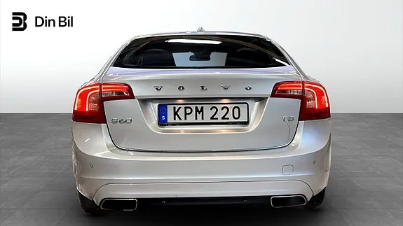 Volvo S60 2015 photo 5