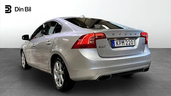 Volvo S60 2015 photo 3