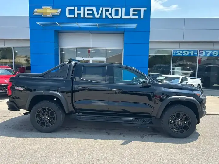 Chevrolet Colorado 2026 photo 2