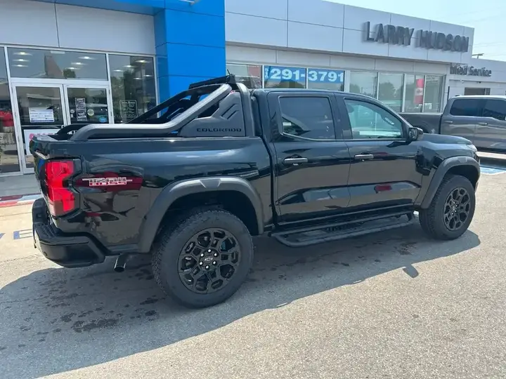 Chevrolet Colorado 2026 photo 3