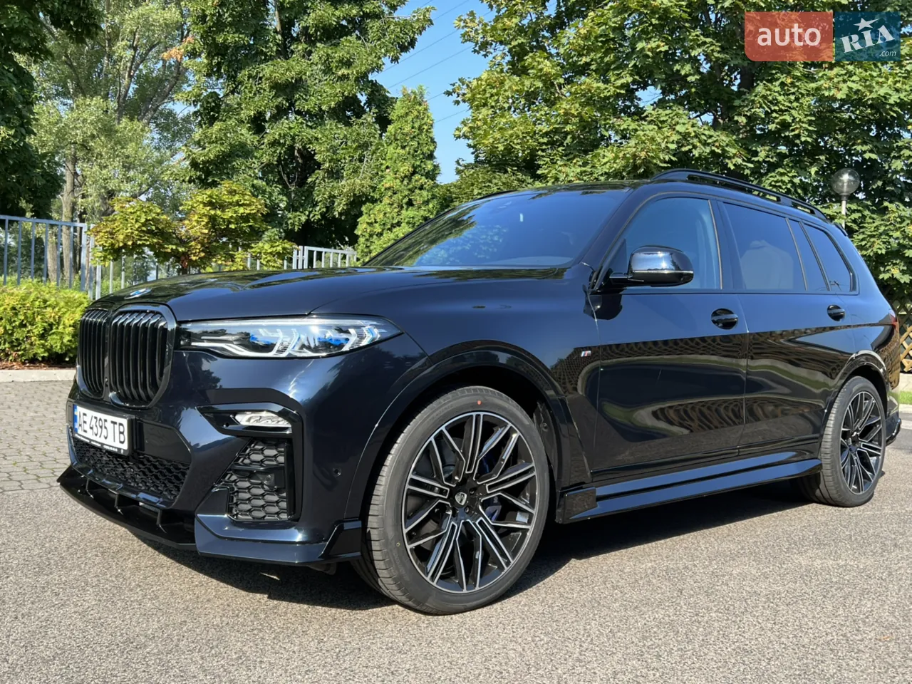 BMW X7 2021 photo 2