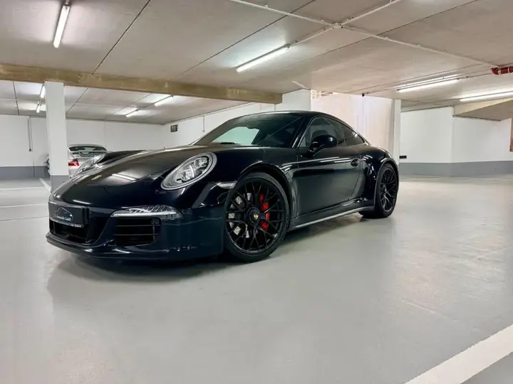 Porsche 911