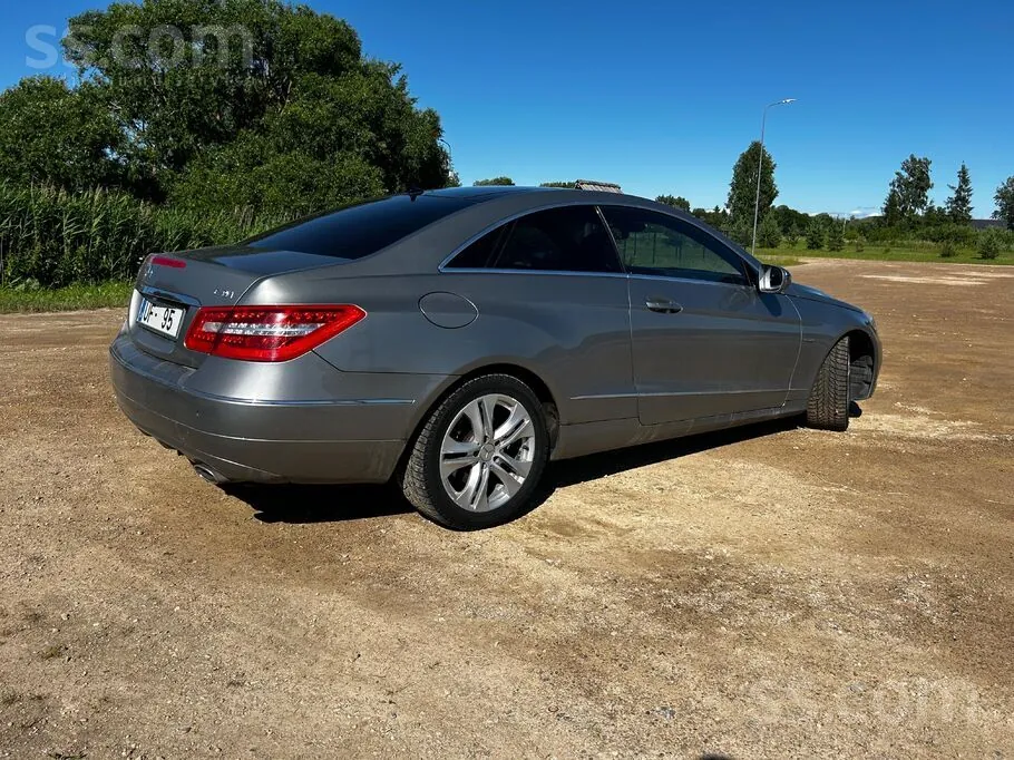 Mercedes-Benz E350 2009 photo 3