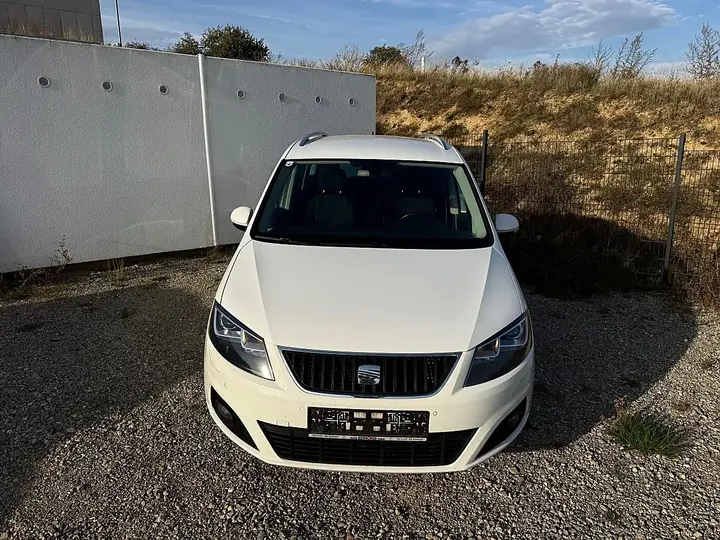 Seat Alhambra 2012 photo 2