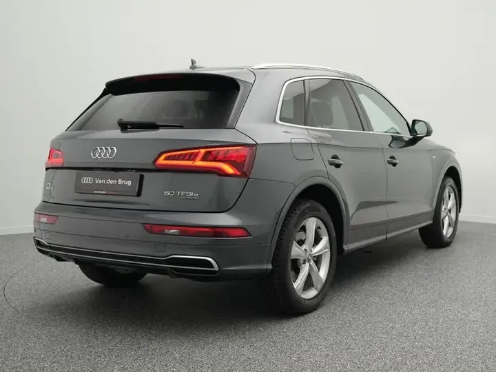 Audi Q5 2020 photo 2