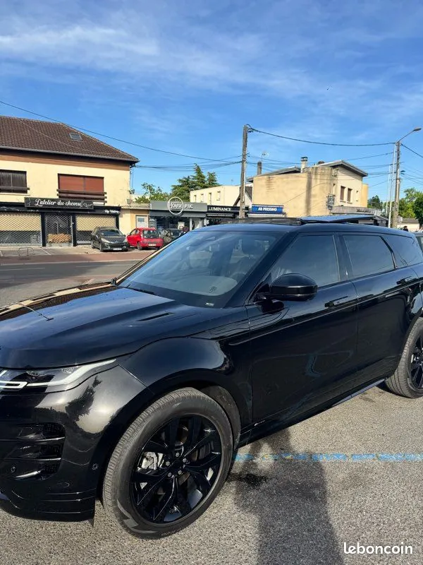 Land Rover Evoque 2021 photo 2