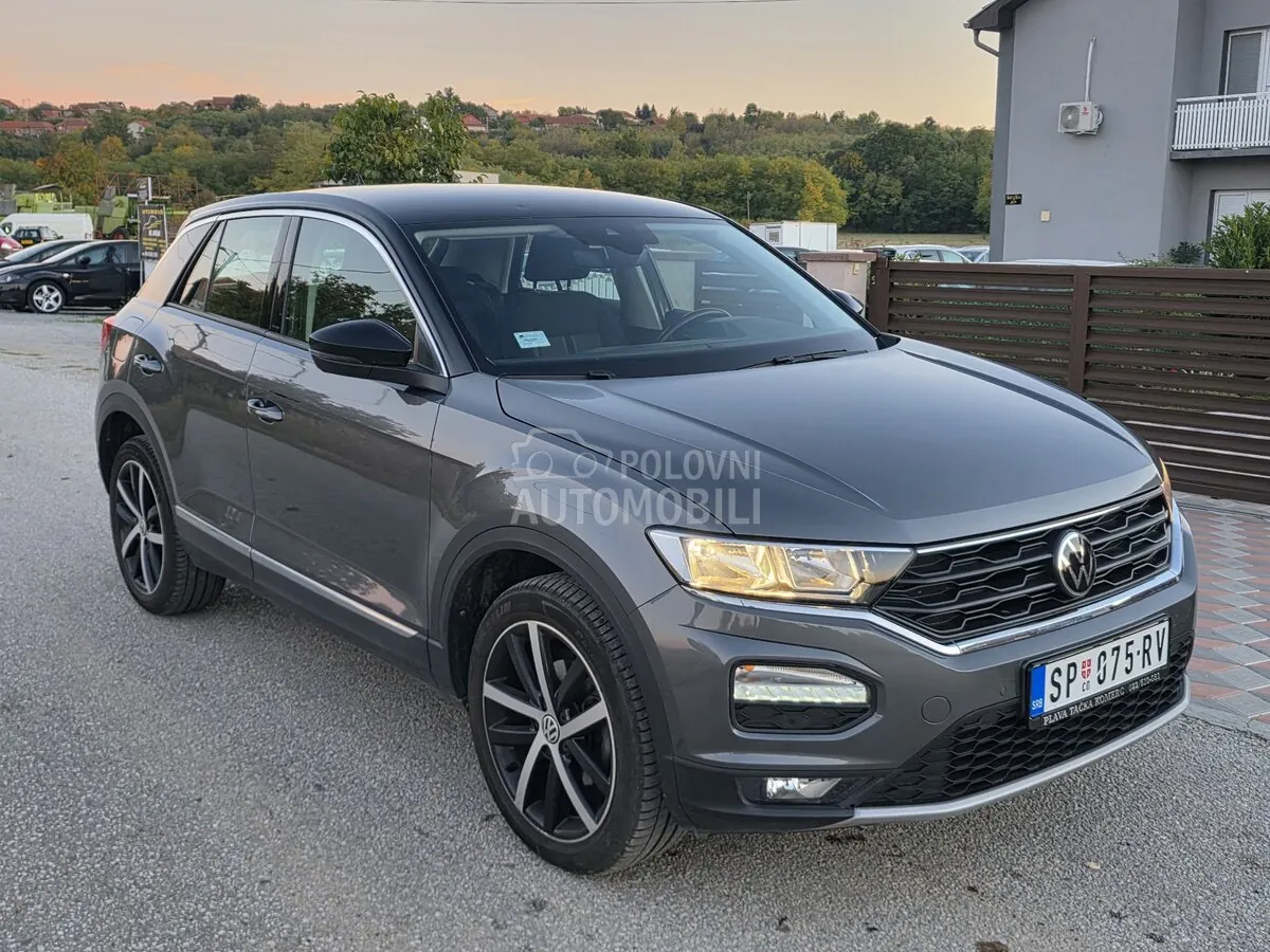 Volkswagen T-Roc 2021 photo 3
