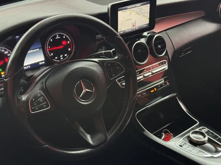 Mercedes-Benz C-Class 2017 photo 3