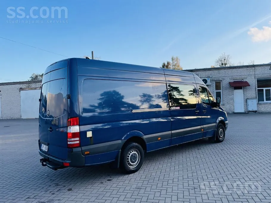 Mercedes-Benz Sprinter 2011 photo 3