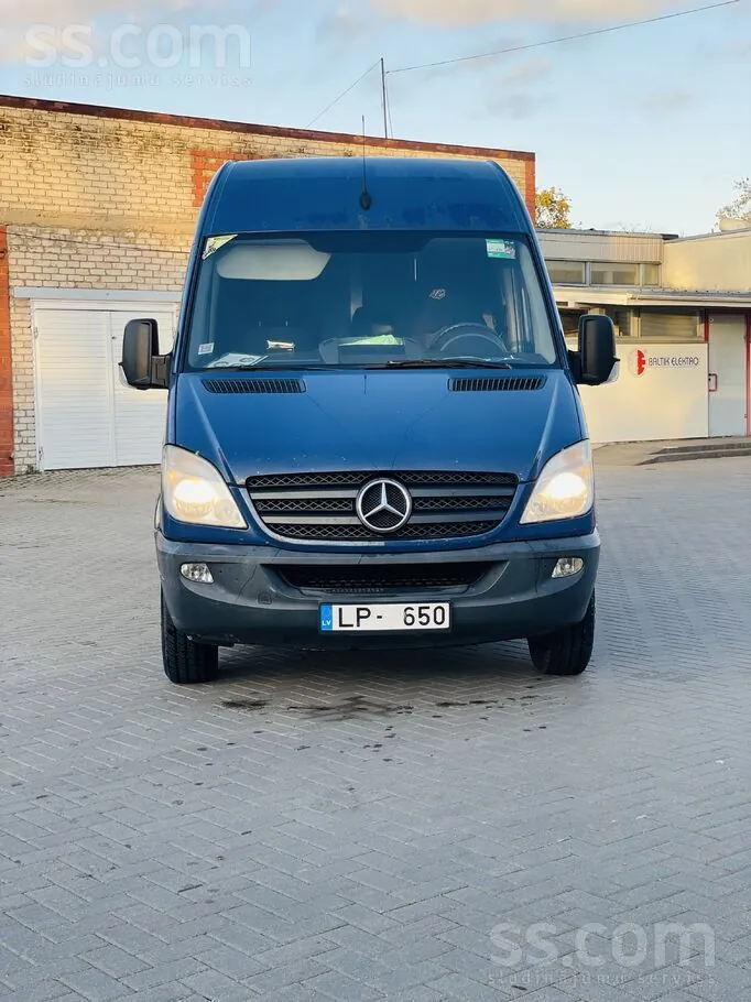 Mercedes-Benz Sprinter