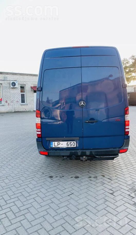 Mercedes-Benz Sprinter 2011 photo 4