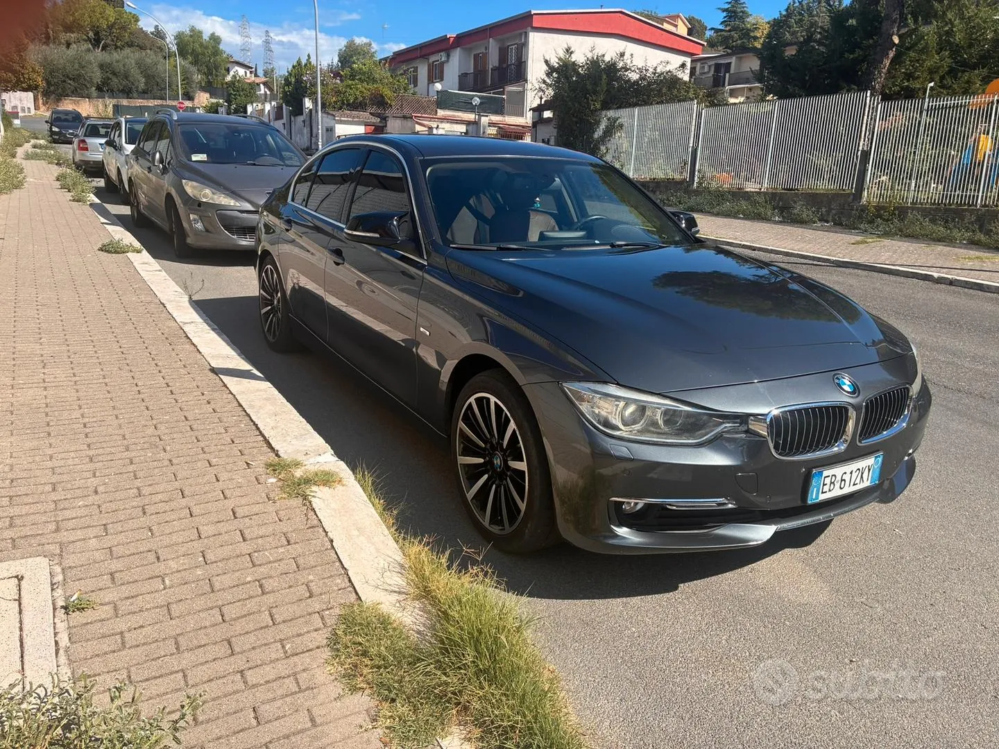 BMW 320D 2012 photo 2