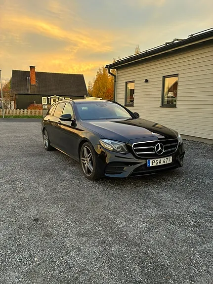 Mercedes-Benz E220