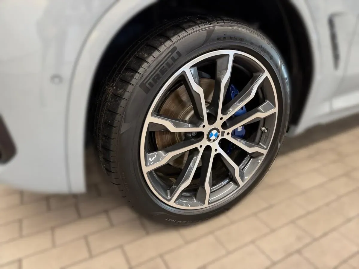 BMW X4 M40D 2022 photo 3