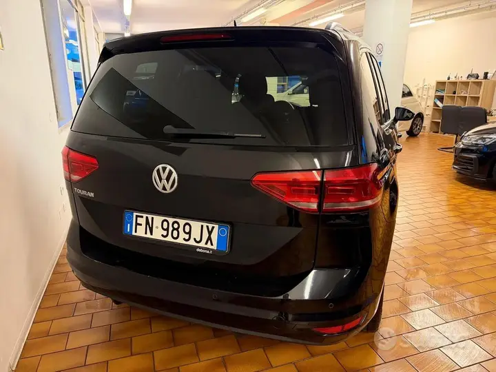 Volkswagen Touran 2018 photo 3