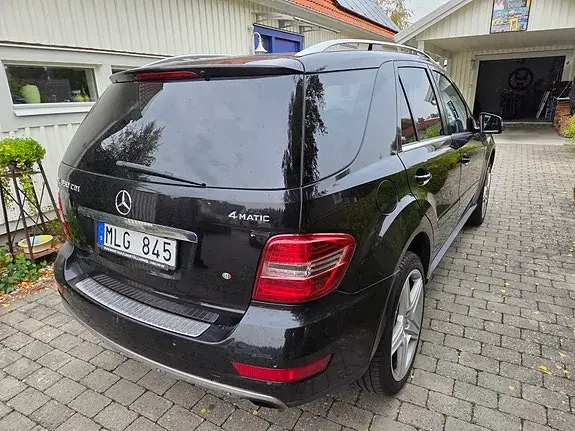 Mercedes-Benz Ml350 2011 photo 2