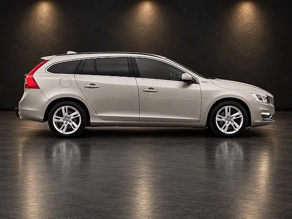 Volvo V60 2015 photo 4