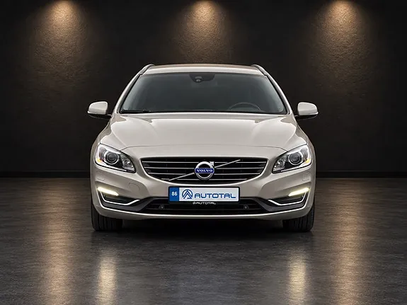Volvo V60 2015 photo 2
