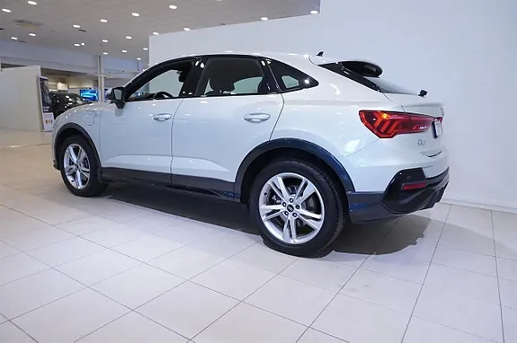Audi Q3 2021 photo 5