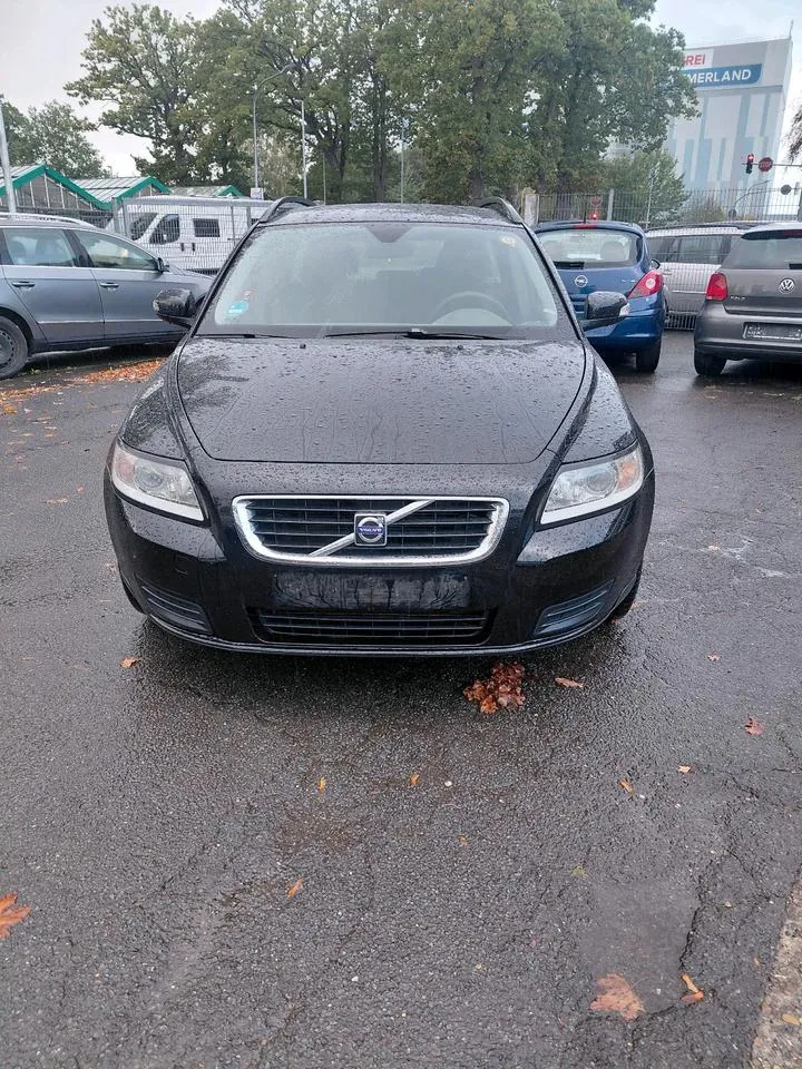 Volvo V50