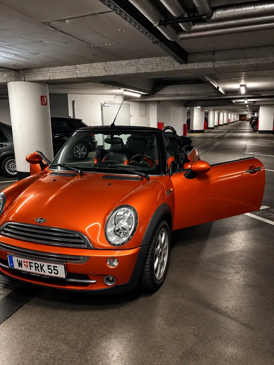 Mini Cabrio 2005 photo 2
