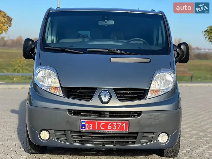 Renault Trafic 2014 photo 4