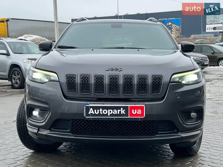 Jeep Cherokee 2019 photo 2