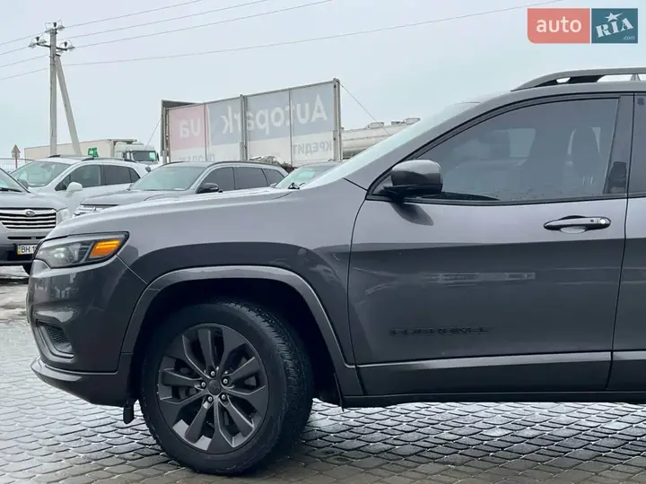 Jeep Cherokee 2019 photo 4