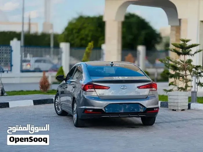 Hyundai Elantra 2020 photo 3