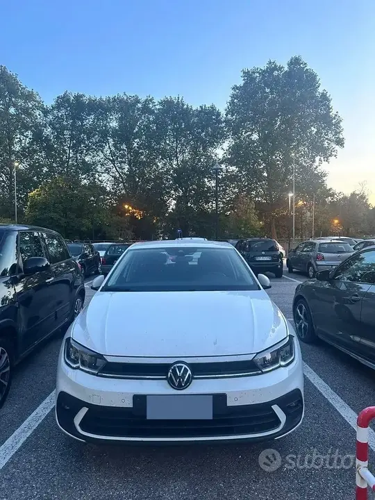 Volkswagen Polo 2023 photo 2