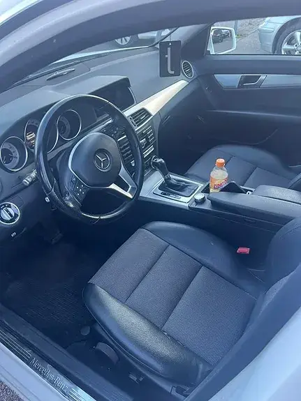Mercedes-Benz C 220 2014 photo 2