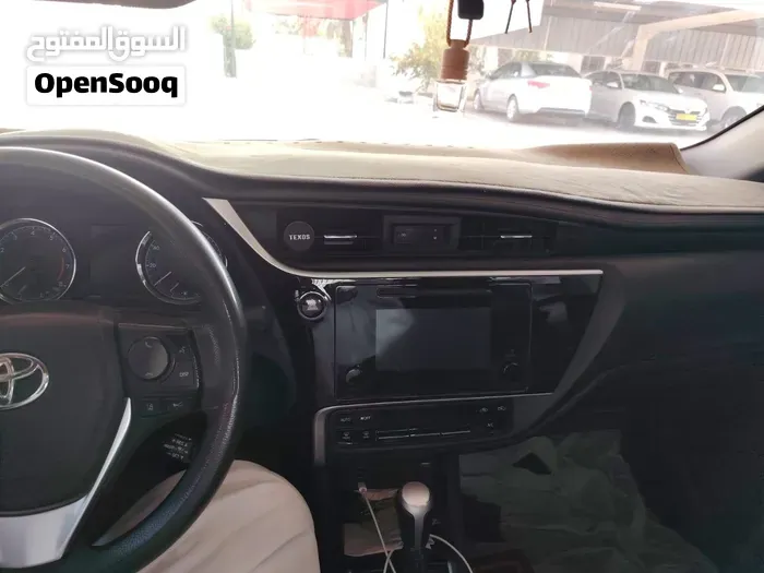 Toyota Corolla 2018 photo 3