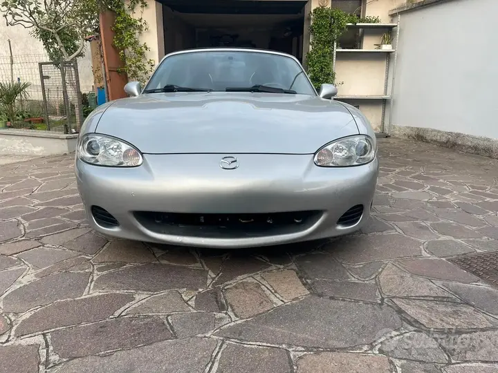 Mazda Mx-5 2003 photo 2