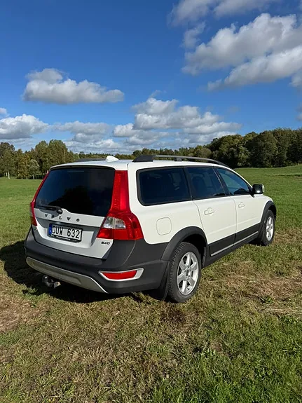 Volvo Xc70 2010 photo 2