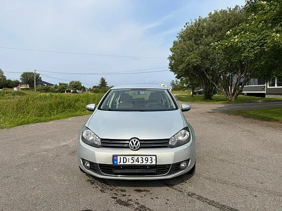 Volkswagen Golf 2010 photo 2