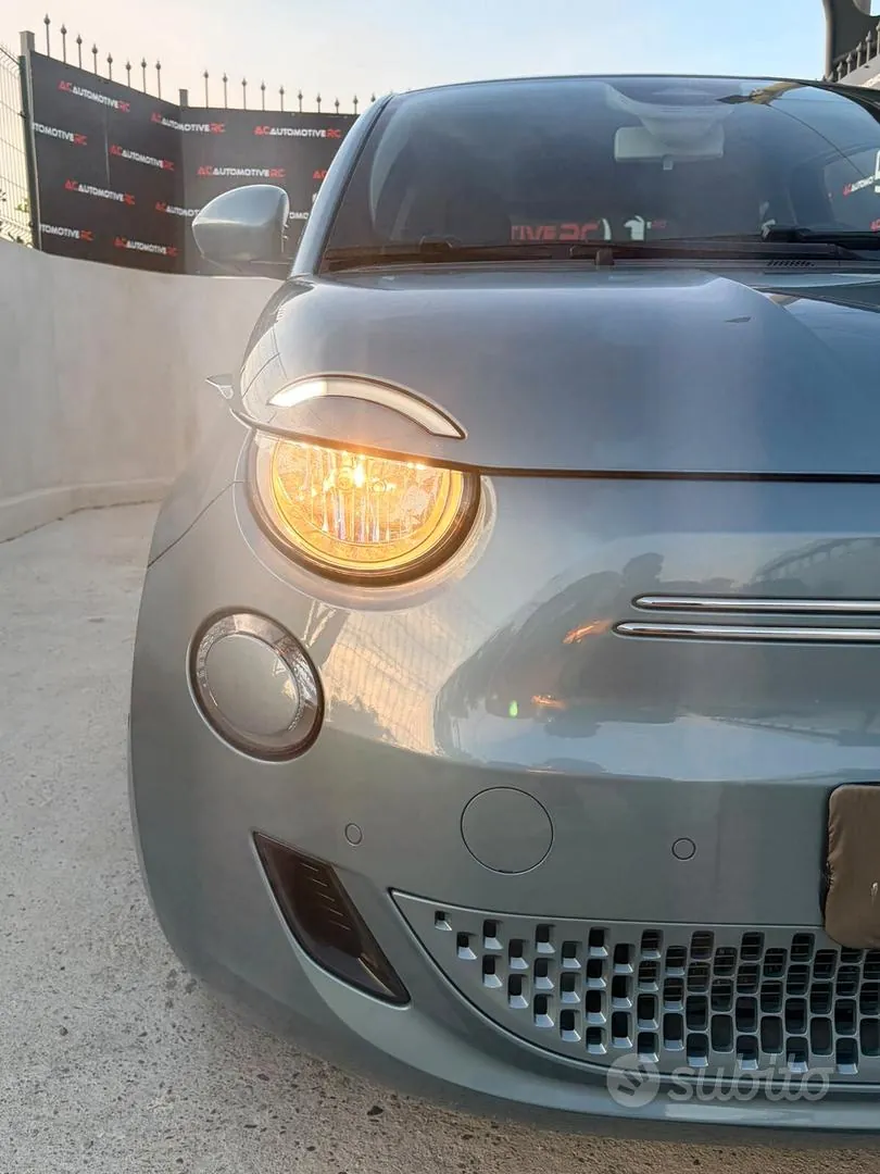 Fiat 500E 2021 photo 2