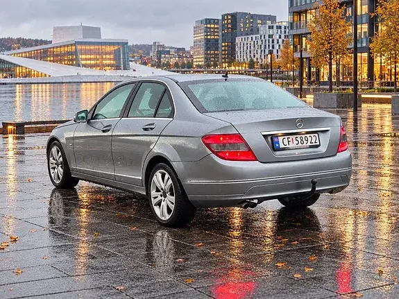 Mercedes-Benz C 200 D 2010 photo 2