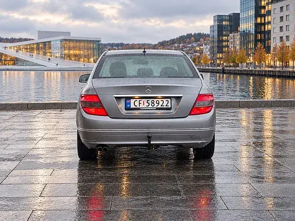 Mercedes-Benz C 200 D 2010 photo 3