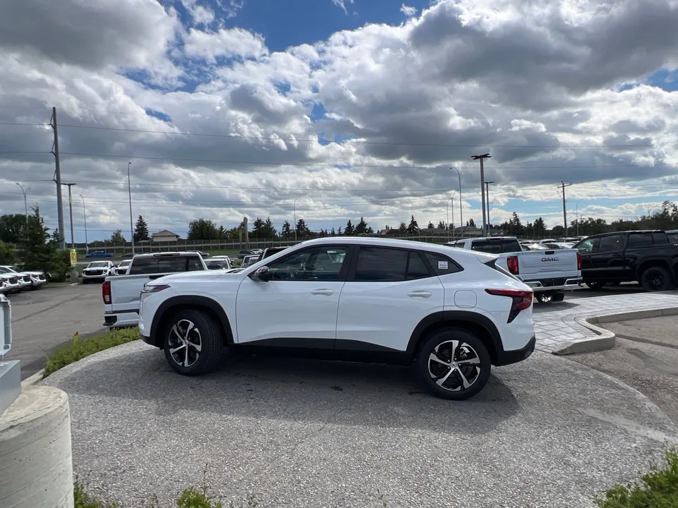 Chevrolet Trax 2026 photo 2