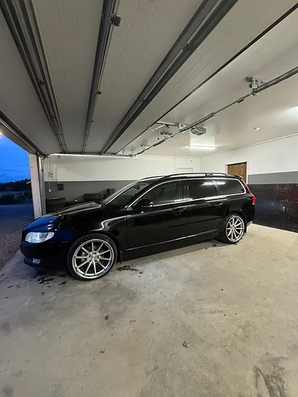 Volvo V70 2015 photo 2