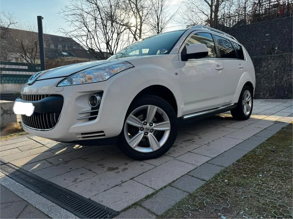 Peugeot 4007