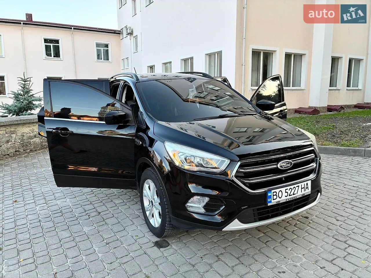 Ford Escape 2017 photo 3