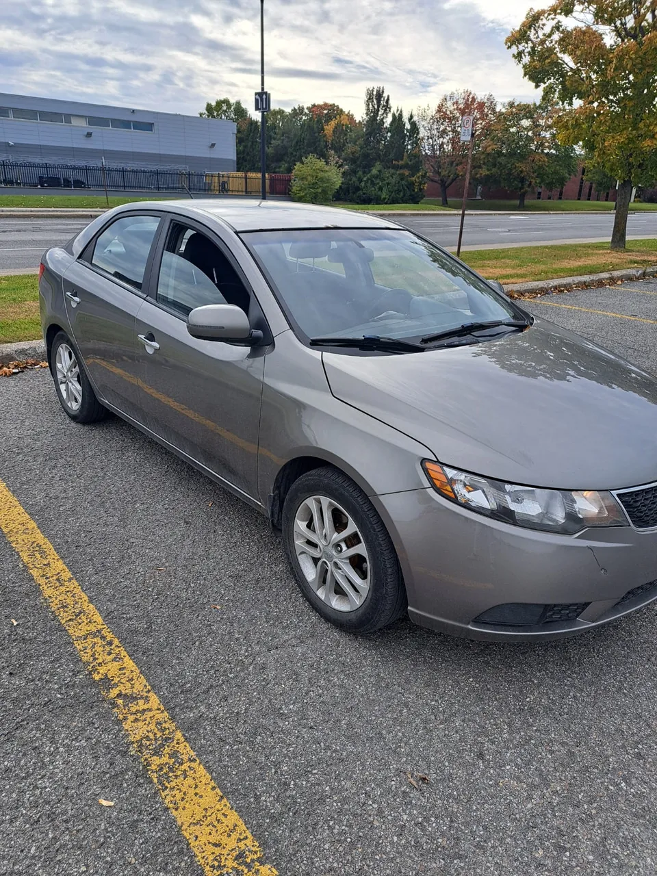 Kia Forte 2012 photo 2