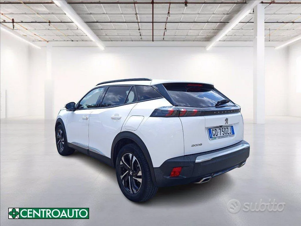 Peugeot 2008 2021 photo 5