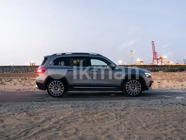 Mercedes-Benz Glb 2025 photo 3