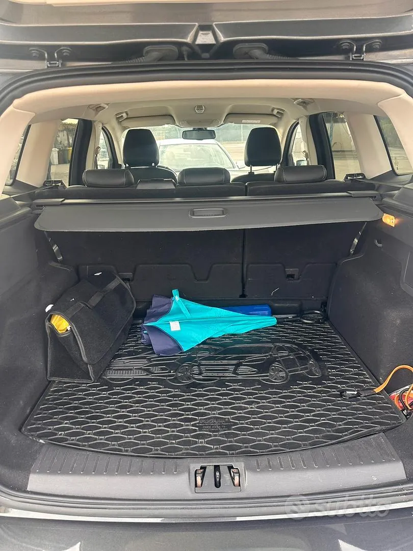 Ford Kuga 2018 photo 3